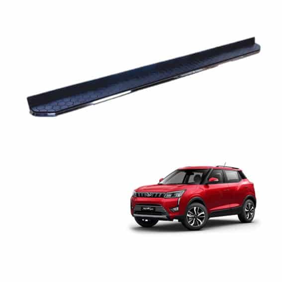 Side Footrest for Mahindra XUV 300 - Soccer Design